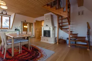 Апартаменты HANKA - Уютный камин в гостиной